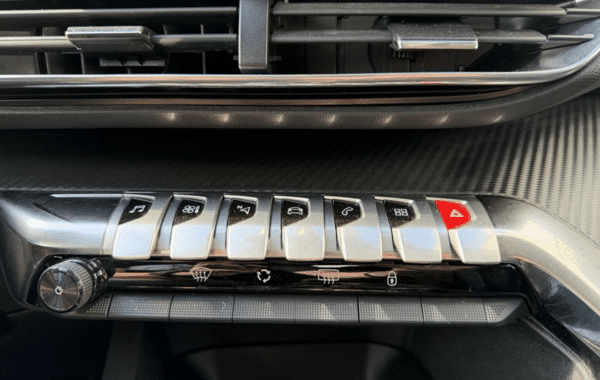 peugeot-3008-1-5-bluehdi-130ch-s-s-active-business-eat8 - 173454686