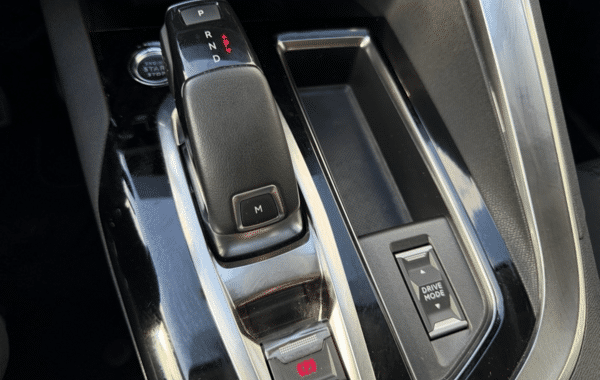 peugeot-3008-1-5-bluehdi-130ch-s-s-active-business-eat8 - 173454686