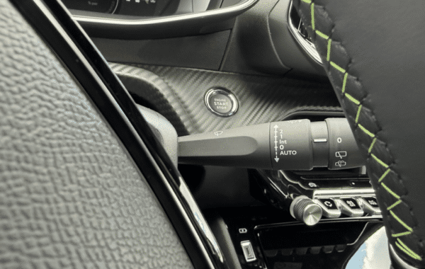 peugeot-2008-1-2-hybrid-145ch-gt-e-dcs6 - 173474686