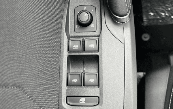 cupra-formentor-1-5-etsi-hybrid-150ch-v-dsg7 - 173484686