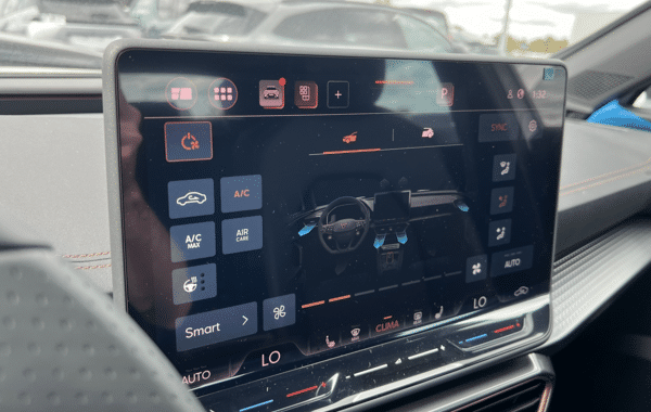 cupra-formentor-1-5-etsi-hybrid-150ch-v-dsg7 - 173484686