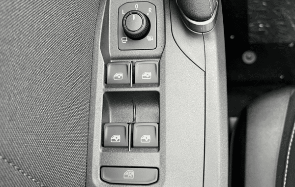 cupra-formentor-1-5-etsi-hybrid-150ch-v-dsg7 - 173504686