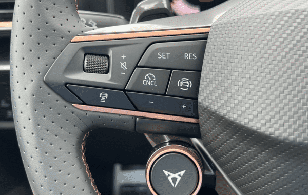 cupra-formentor-1-5-etsi-hybrid-150ch-v-dsg7 - 173504686