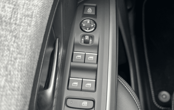 peugeot-3008-1-2-hybrid-145ch-gt-e-dcs6 - 173544686