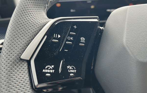 peugeot-3008-1-2-hybrid-145ch-gt-e-dcs6 - 173544686