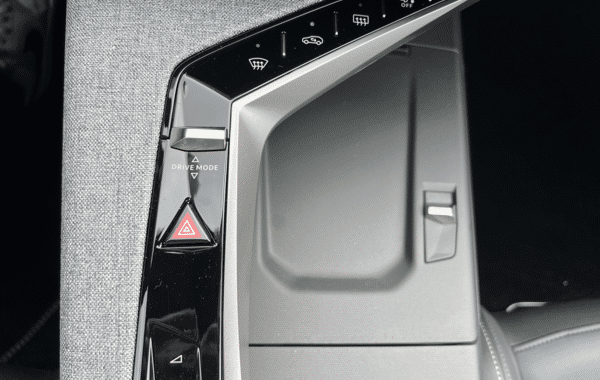 peugeot-3008-1-2-hybrid-145ch-gt-e-dcs6 - 173564686