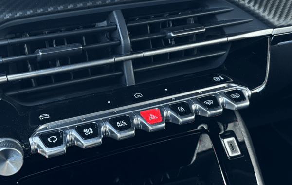 peugeot-2008-1-2-hybrid-145ch-gt-e-dcs6 - 173604686