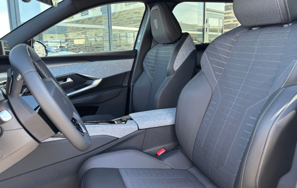 peugeot-5008-hybrid-145ch-gt-e-dcs6 - 173634686