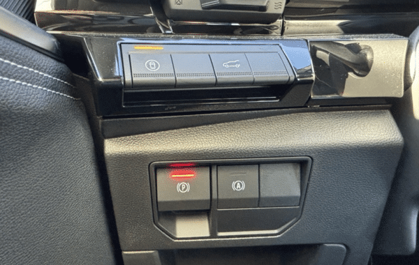 renault-rafale-1-2-e-tech-full-hybrid-200ch-techno-26 - 173904686