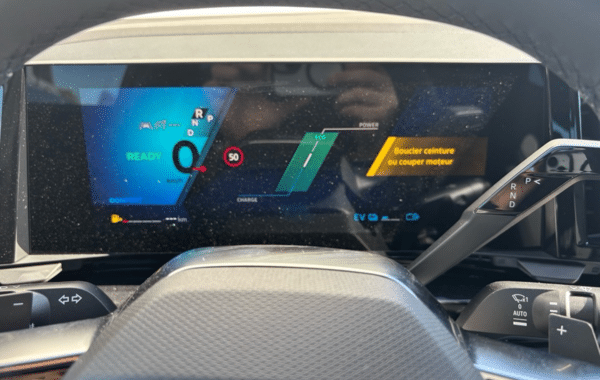 renault-rafale-1-2-e-tech-full-hybrid-200ch-techno-26 - 173904686