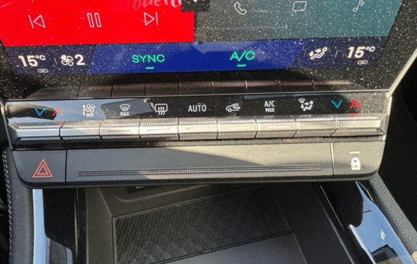 renault-rafale-1-2-e-tech-full-hybrid-200ch-techno-26 - 173904686