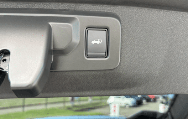 renault-rafale-1-2-e-tech-full-hybrid-200ch-techno-26 - 173904686