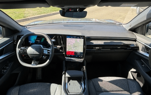 renault-rafale-1-2-e-tech-full-hybrid-200ch-techno-26 - 173904686