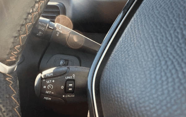peugeot-rifter-1-5-bluehdi-100ch-s-s-standard-gt-line - 173964686