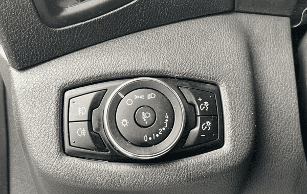 ford-tourneo-connect-1-5-td-100ch-ambiente-euro6 - 174394686