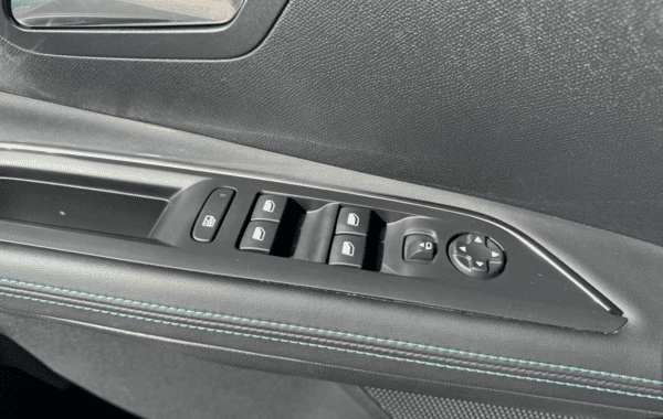 peugeot-3008-1-5-bluehdi-130ch-s-s-allure-pack-eat8 - 174574686