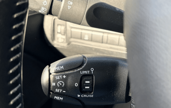 peugeot-308-sw-1-5-bluehdi-130ch-s-s-allure - 174664686