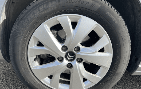 citroen-c4-spacetourer-puretech-130ch-s-s-feel-e6-d-temp - 174684686