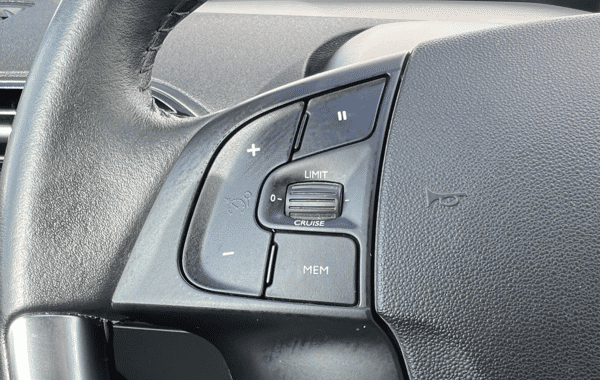 citroen-c4-spacetourer-puretech-130ch-s-s-feel-e6-d-temp - 174684686