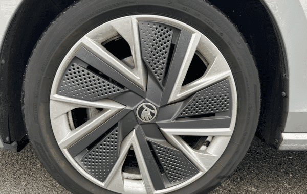 skoda-superb-combi-2-0-tdi-scr-150ch-selection-dsg7 - 175224686