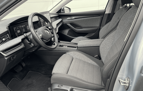 skoda-superb-combi-2-0-tdi-scr-150ch-selection-dsg7 - 175224686