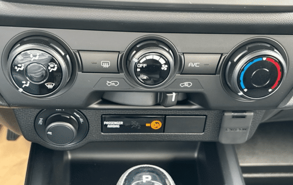 isuzu-d-max-2-2-ddi-164ch-b-strong-space-a-t - 176054686