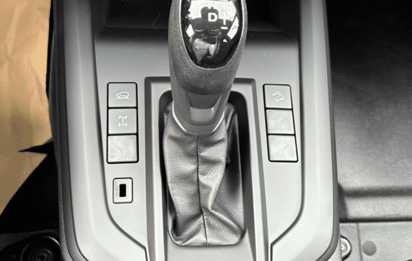 isuzu-d-max-2-2-ddi-164ch-b-strong-space-a-t - 176054686