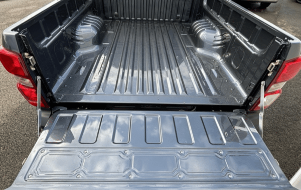 isuzu-d-max-2-2-ddi-164ch-b-strong-space-a-t - 176054686