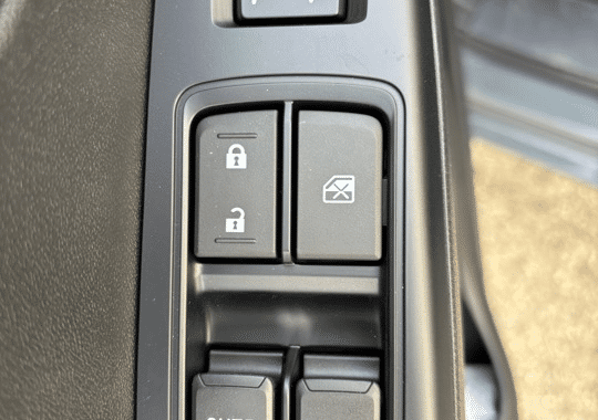 isuzu-d-max-2-2-ddi-164ch-evolution-space-a-t - 176104686