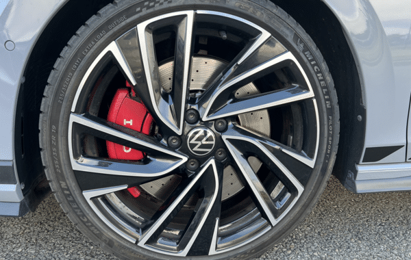 volkswagen-golf-viii-2-0-tsi-300ch-gti-clubsport-dsg7 - 176274686