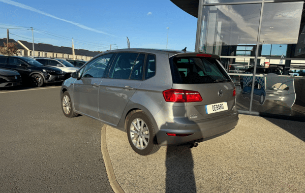 volkswagen-golf-sportsvan-1-4-tsi-125ch-bluemotion-technology-lounge-dsg7 - 176324686