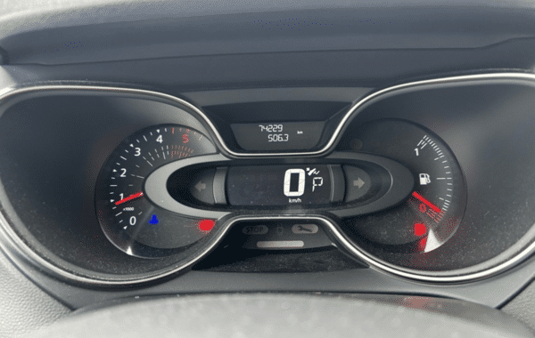 renault-captur-1-5-dci-90ch-energy-intens-edc - 176374686