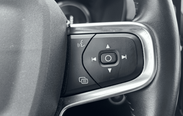 volvo-xc40-t5-recharge-180-82ch-inscription-dct-7 - 177244686