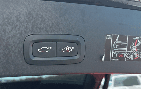volvo-xc40-t5-recharge-180-82ch-inscription-dct-7 - 177244686