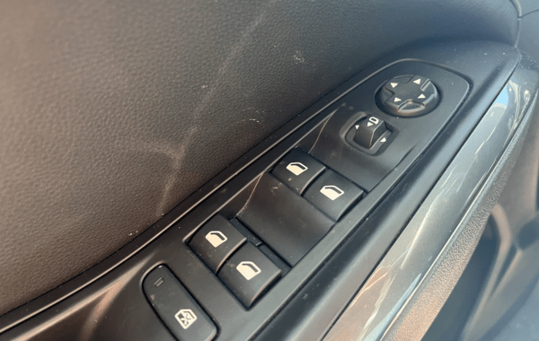 opel-grandland-x-hybrid4-300ch-elite - 81704686