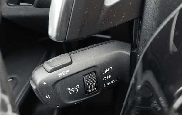 peugeot-3008-hybrid-225ch-allure-pack-e-eat8 - 86454686