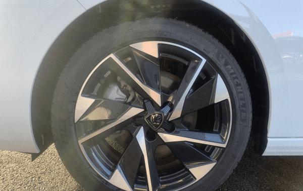 peugeot-308-1-2-puretech-130ch-s-s-allure-pack-eat8 - 94304686