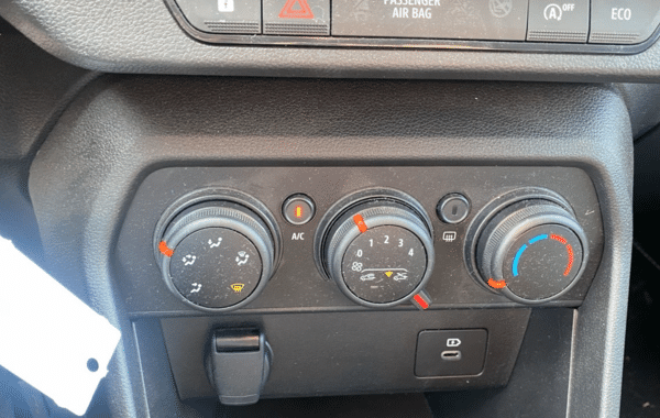dacia-jogger-1-0-tce-110ch-expression-7-places-25 - 1000334713