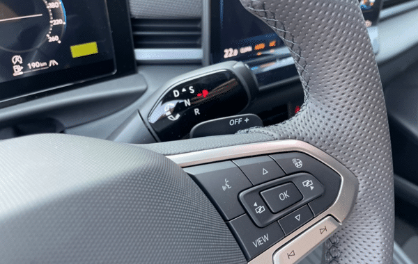 volkswagen-t-roc-1-5-etsi-150ch-r-line-dsg7 - 1000654713