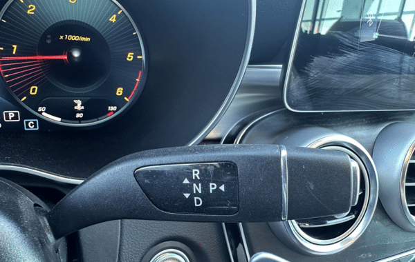 mercedes-classe-c-coupe-300-d-245ch-amg-line-4matic-9g-tronic - 1000824713