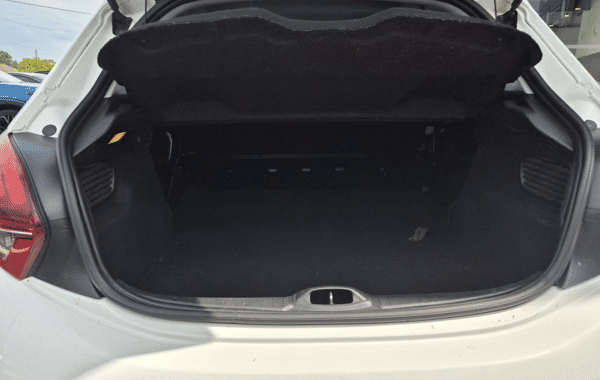 peugeot-208-affaire-1-6-bluehdi-100-s-s-pack-clim-5p - 1000834713