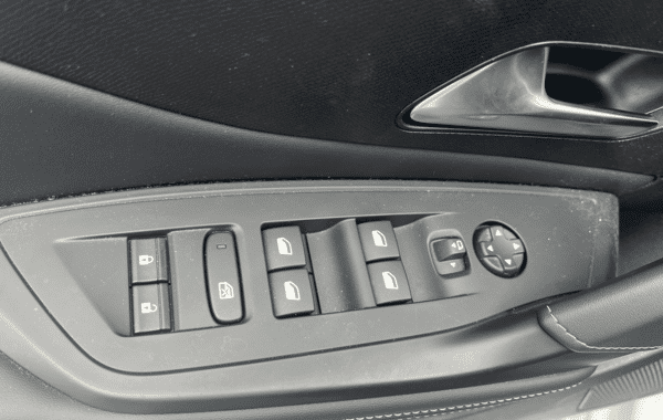 peugeot-308-1-2-puretech-130ch-s-s-gt-eat8 - 1000864713