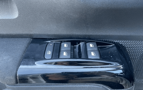 citroen-c3-puretech-82ch-shine - 1001634713
