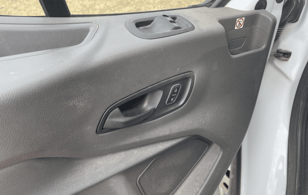 ford-transit-2t-ccb-p350-l4-2-0-ecoblue-130ch-s-s-ambiente - 1001864713