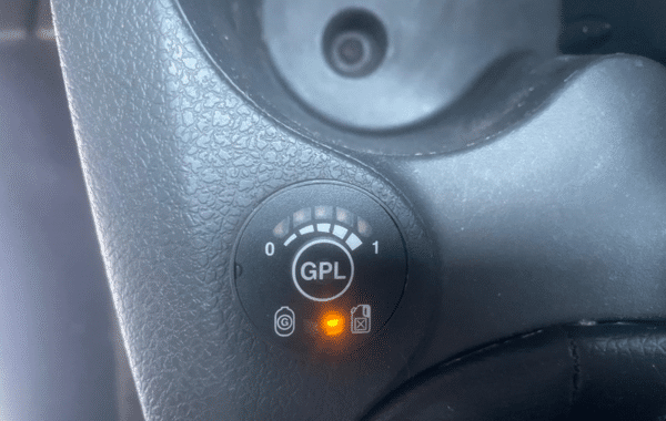 dacia-sandero-1-2-16v-75ch-eco2-gpl-ambiance - 1001914713