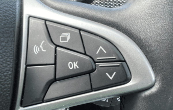 dacia-sandero-1-0-tce-90ch-journey - 1002454713