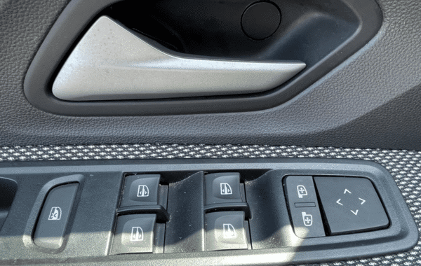 dacia-sandero-1-0-tce-90ch-journey - 1002454713