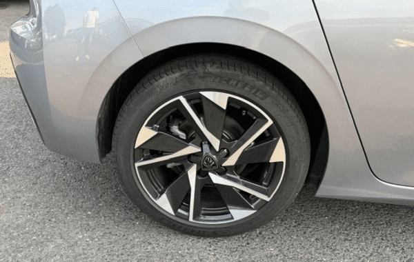 peugeot-308-1-2-puretech-130ch-s-s-allure-eat8 - 1002594713