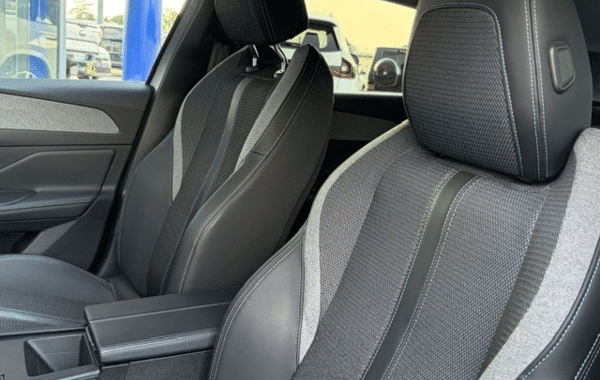 peugeot-308-1-2-puretech-130ch-s-s-allure-eat8 - 1002594713