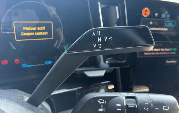 renault-austral-1-2-e-tech-full-hybrid-200ch-iconic-esprit-alpine - 1002824713